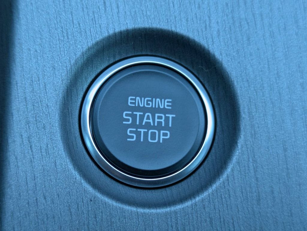 New 2026 Wolf Gray Kia X-Line image 34