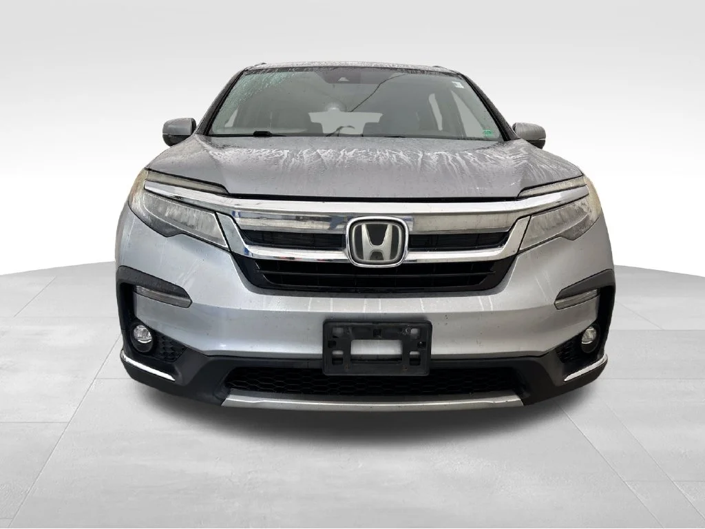 Used 2019 Silver Honda Touring image 8