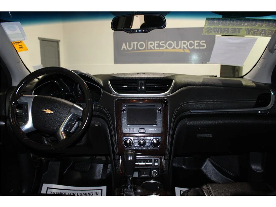 Used 2015 Tungsten Metallic Chevrolet LT image 13