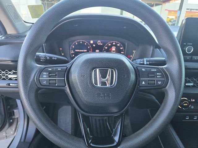 Used 2025 Gray Honda SE image 20