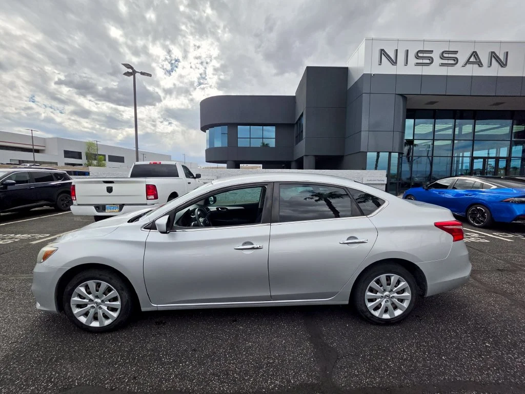Used 2017 Silver Nissan S image 9