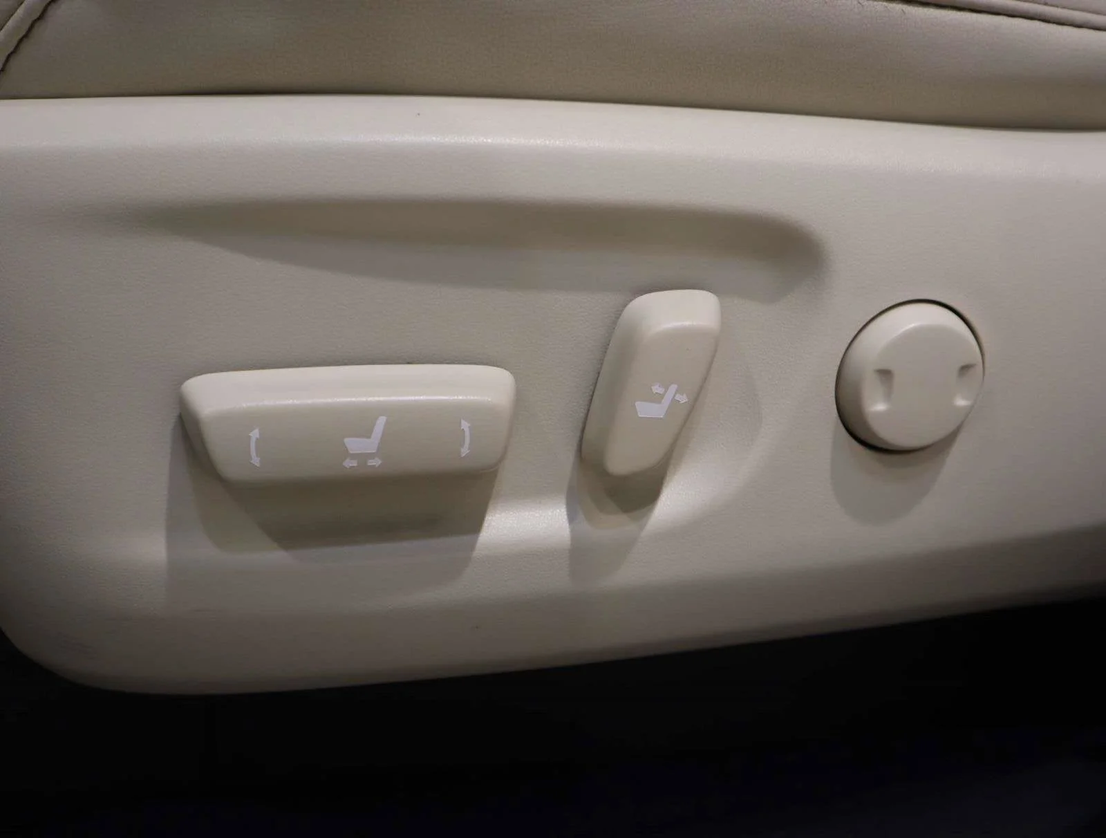 Used 2020 Silver Lexus GX 460 Premium image 21