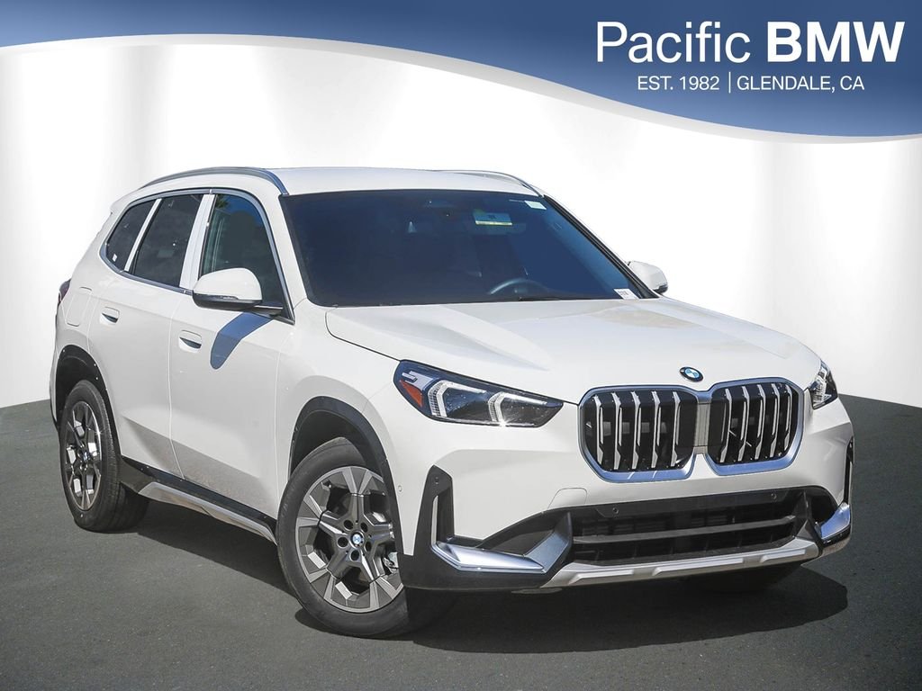 New 2026 Alpine White BMW xDrive28i image 1