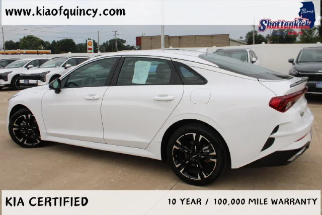 Used 2024 White Kia GT-Line image 3