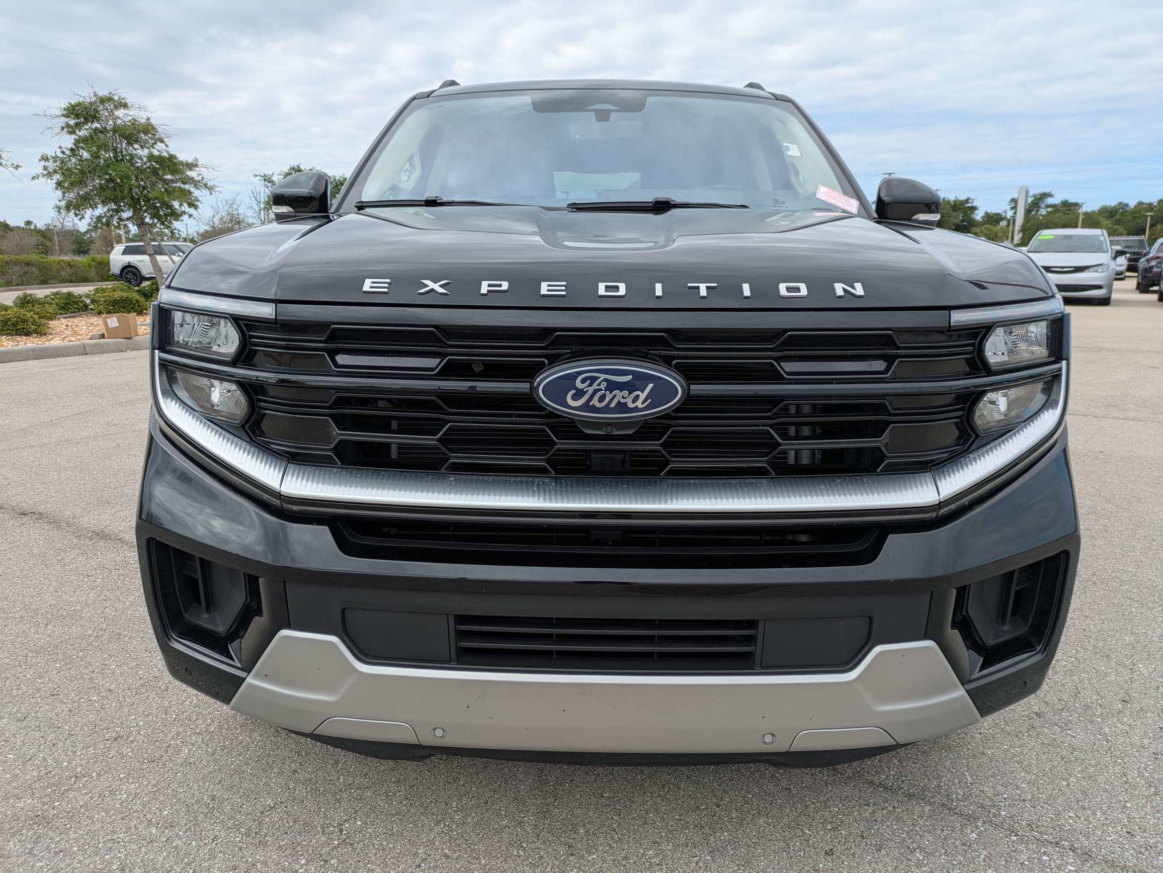 Used 2025 Agate Black Metallic Ford Platinum image 3