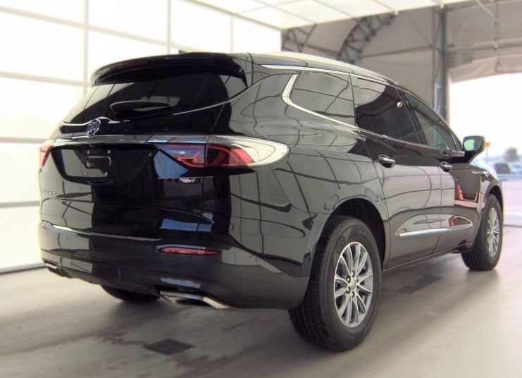Used 2024 Buick Enclave Essence with VIN 5GAERBKW0RJ104201 for sale in Kansas City