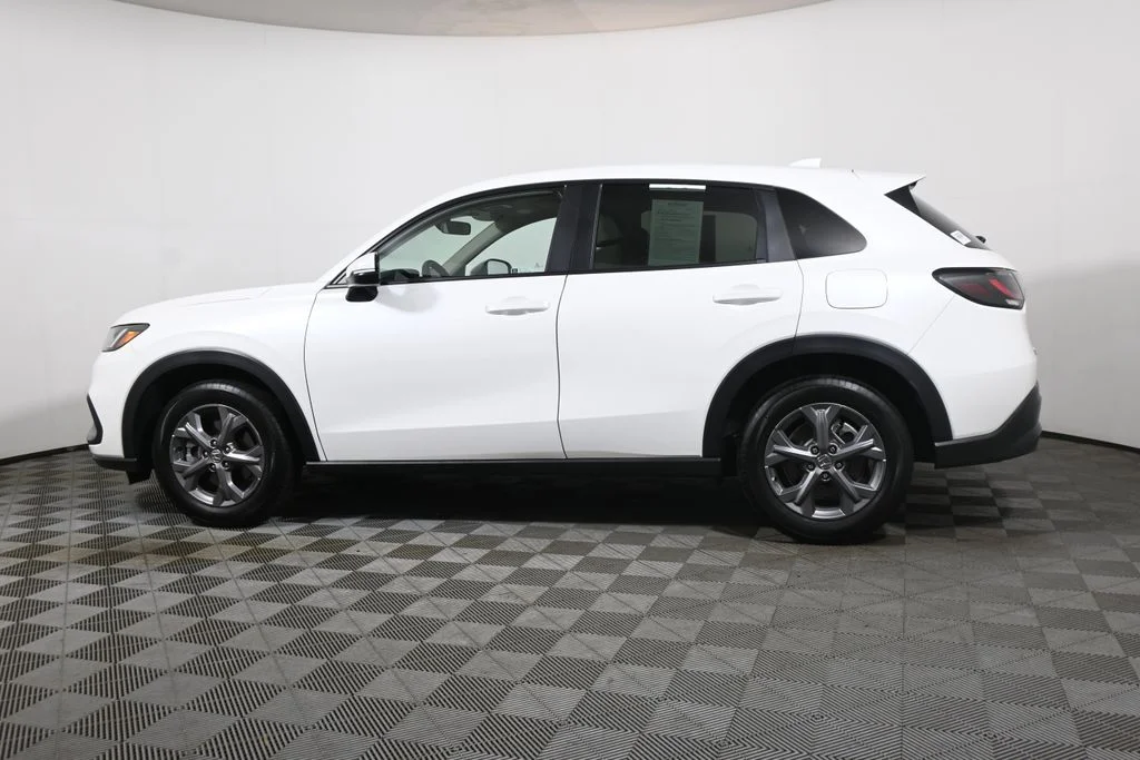 Used 2026 White Honda LX image 2