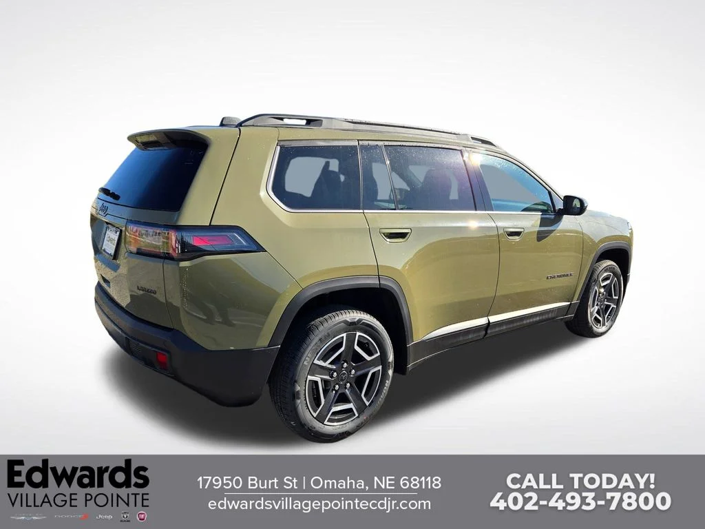 New 2026 41 Jeep Laredo image 3