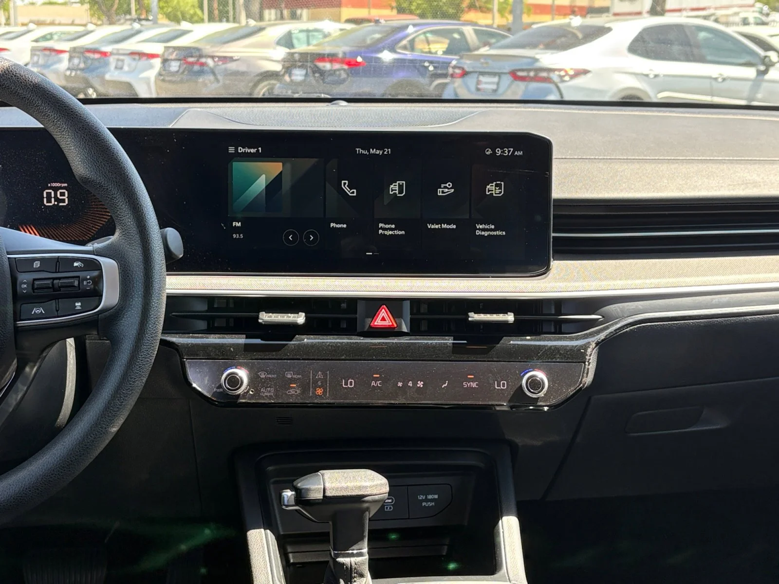 2025 Kia K5 LXS - Photo 18