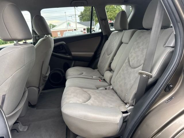 Used 2011 Brown Toyota Base image 15