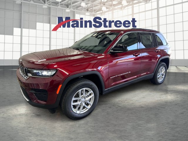 2026 Jeep Grand Cherokee Laredo