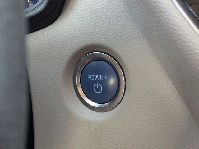Certified Used 2020 2020 TOYOTA COROLLA HYBRID LE Toyota LE image 25