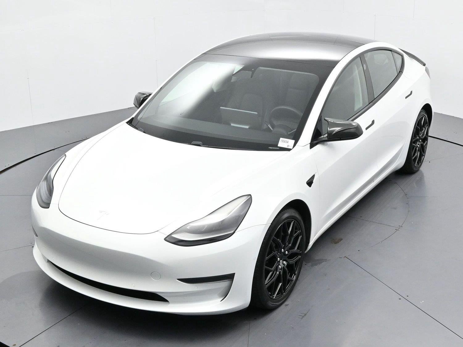 Used 2021 Pearl White Multi-coat Tesla Standard Range Plus image 31