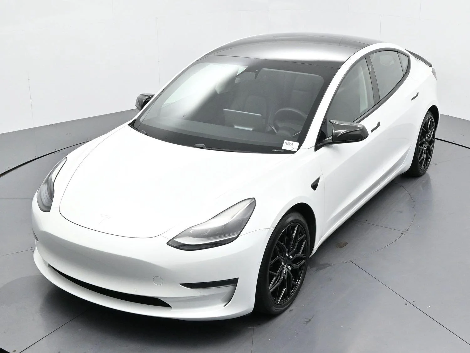 Used 2021 Pearl White Multi-coat Tesla Standard Range Plus image 31