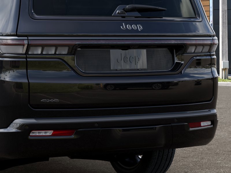 New 2026 High Gloss Black Jeep Summit Obsidian image 13
