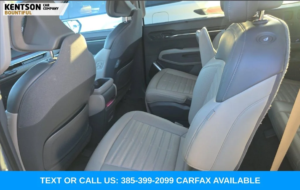 Used 2024 White Kia Land image 6
