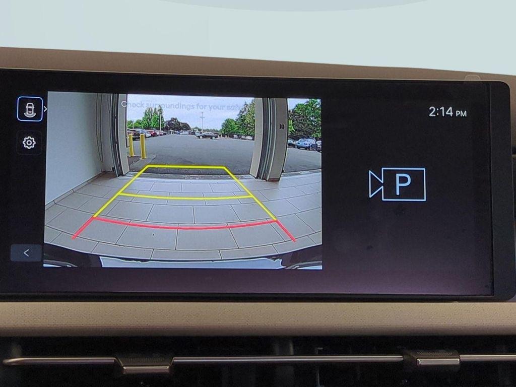 New 2026 Black Hyundai SEL Premium AWD image 19