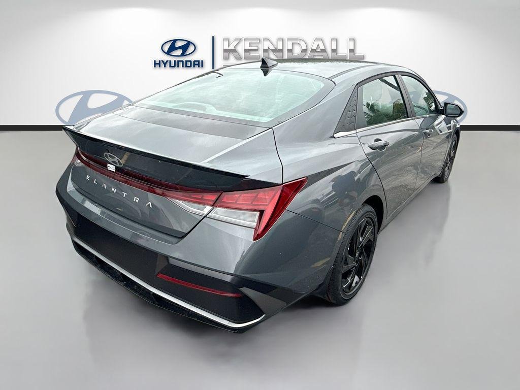 New 2026 Ecotronic Gray Hyundai SEL Sport Premium image 6