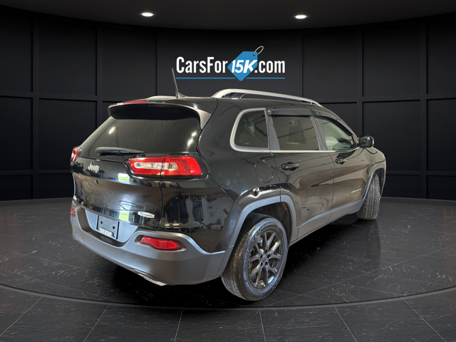 Used 2018 Diamond Black Crystal Pearlcoat Jeep Latitude Plus image 7