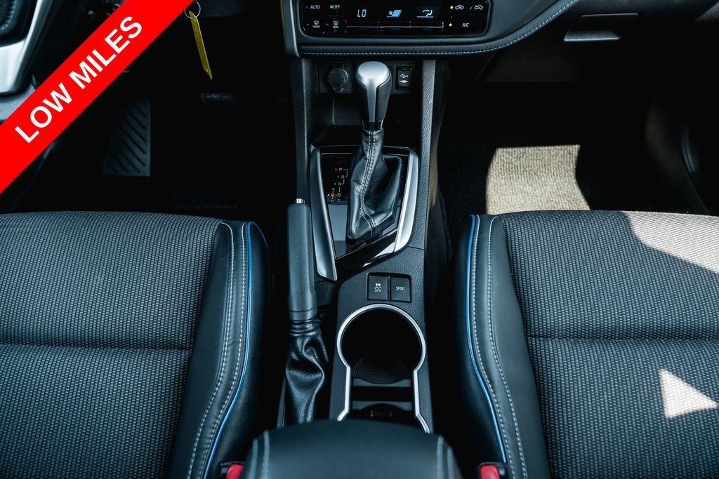 Used 2019 Barcelona Red Metallic Toyota SE image 21