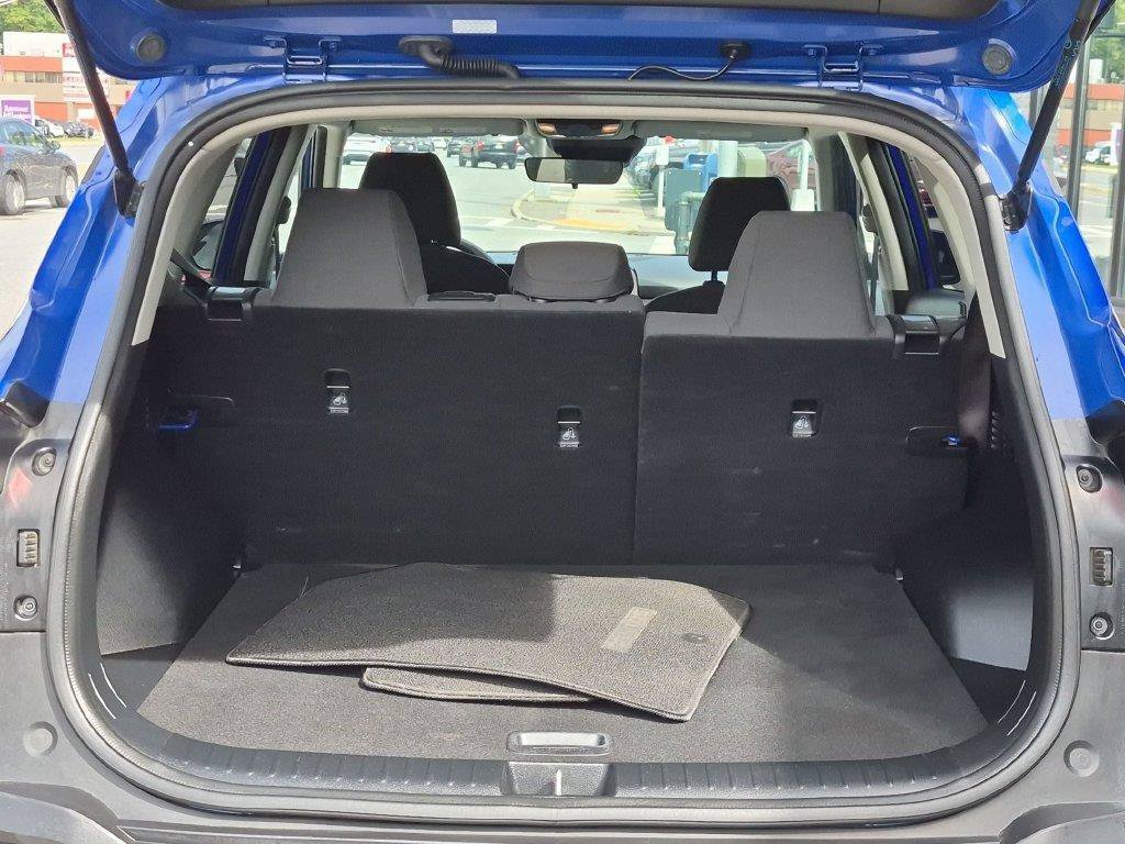 Used 2024 Blue Kia LX image 7
