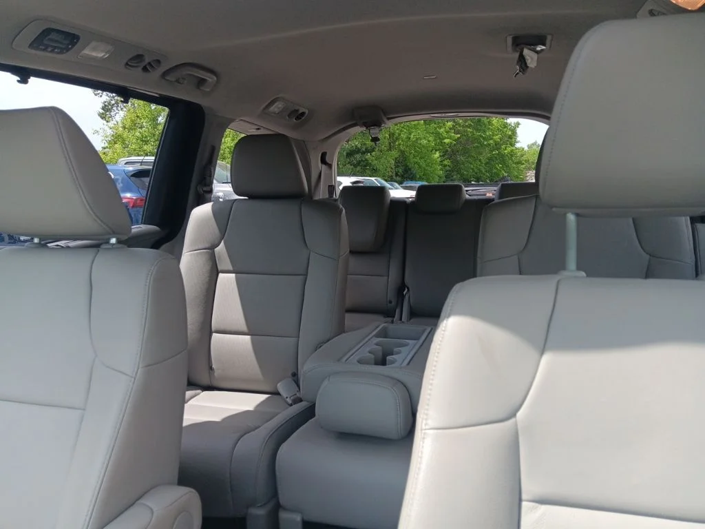 Used 2016 Modern Steel Metallic Honda EX-L image 29