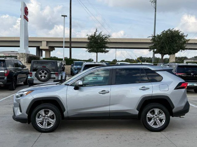 Certified Used 2025 SILVER SKY METALLIC Toyota XLE image 9