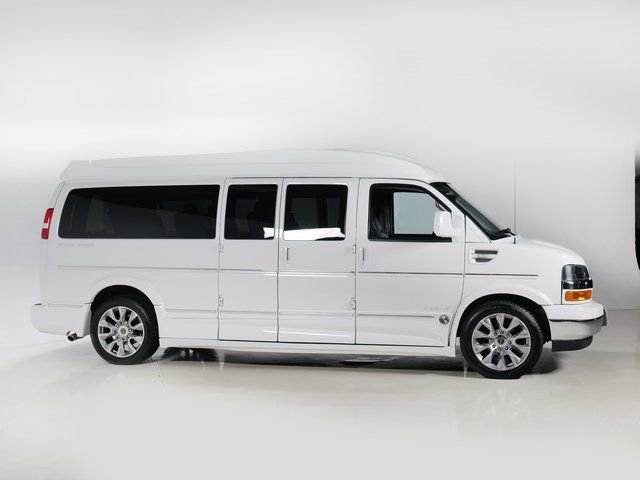 Used 2022 White Chevrolet Conversion image 24