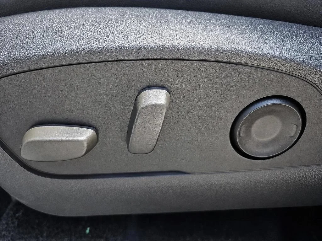2026 GMC Acadia Elevation - Photo 13