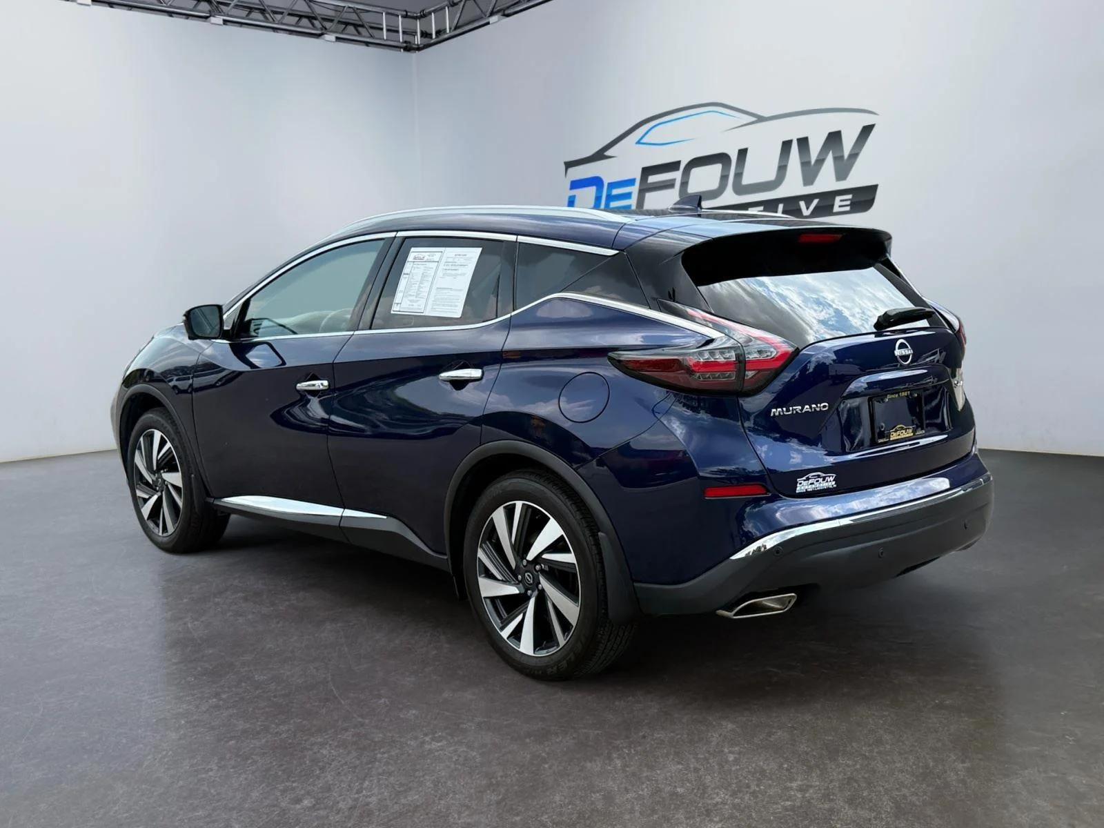 Used 2024  Nissan SL image 5