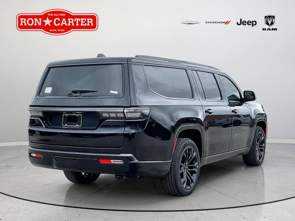 New 2026 High Gloss Black Jeep Summit Obsidian image 5
