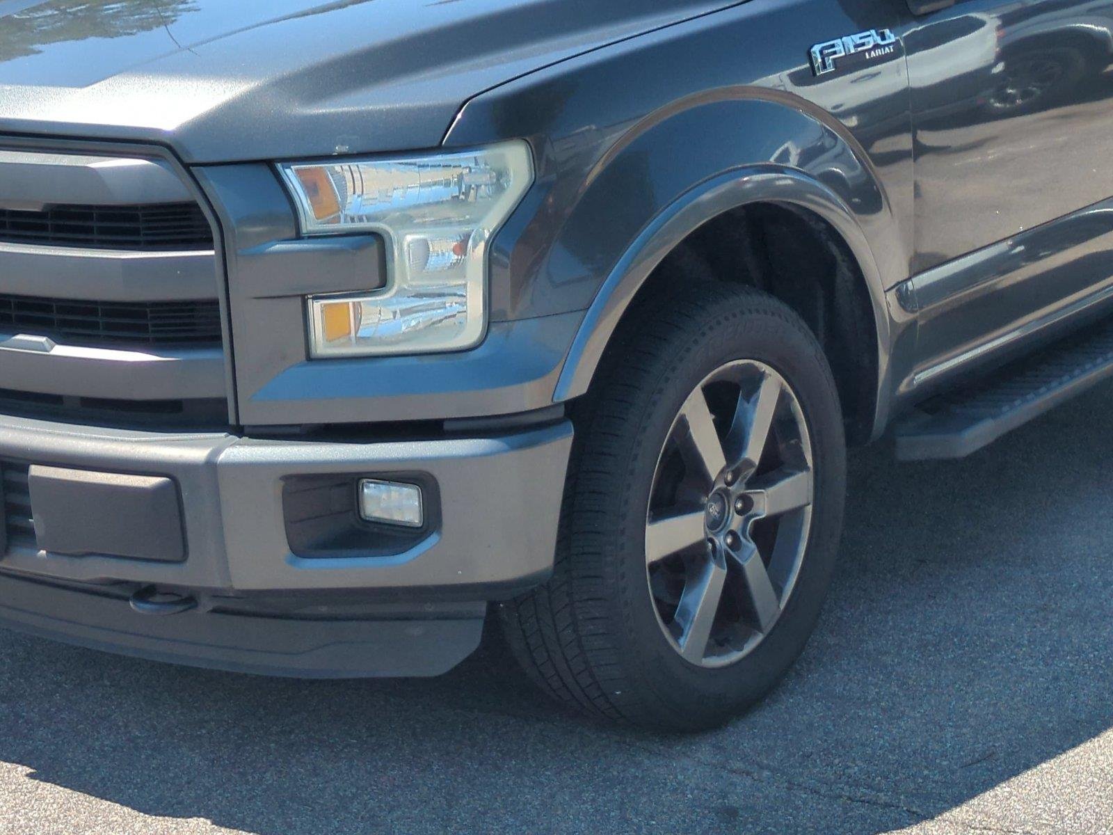 Used 2015 Magnetic Metallic Ford Lariat image 9