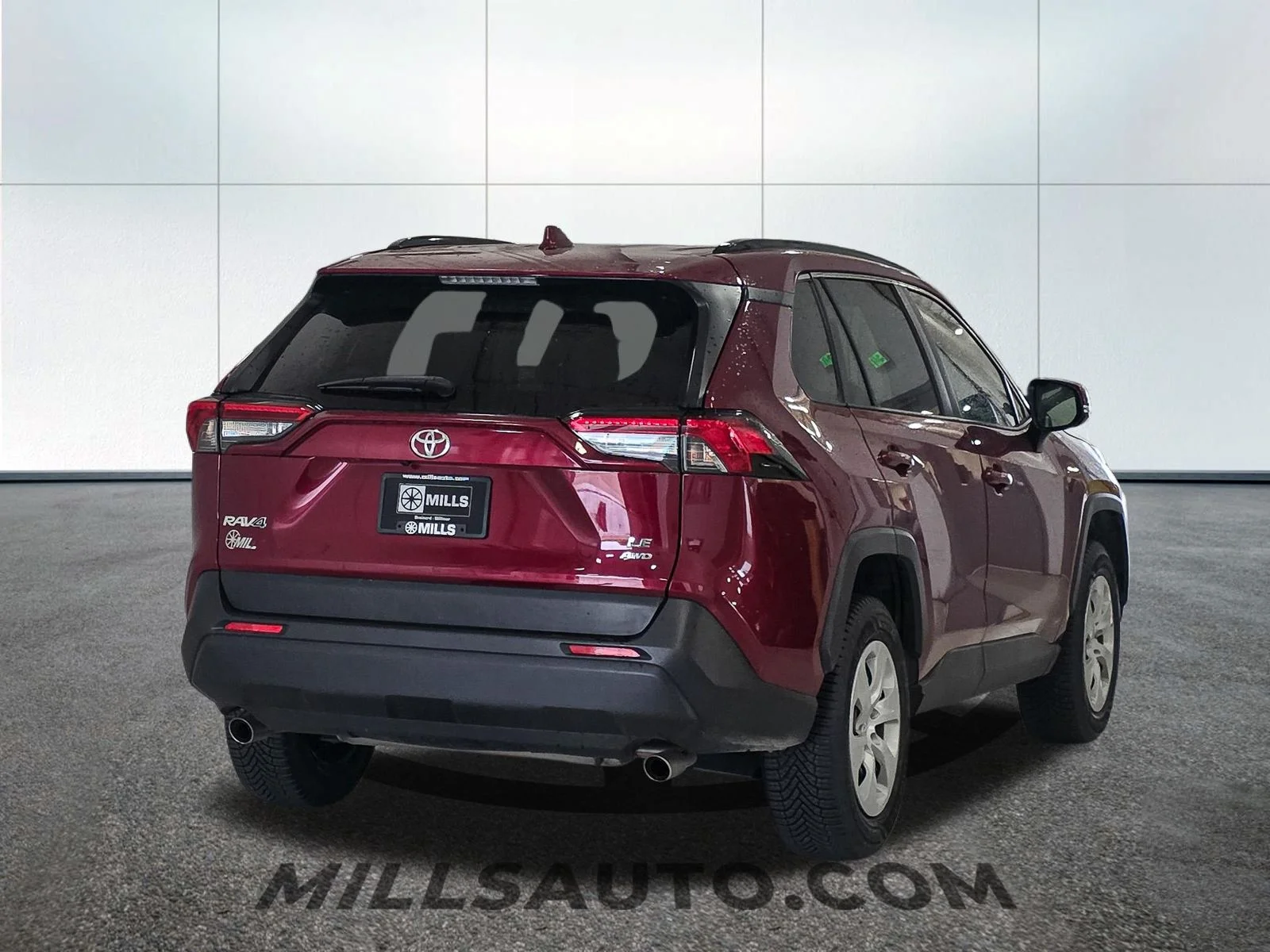 Certified Used 2019 Pearl Toyota LE image 7