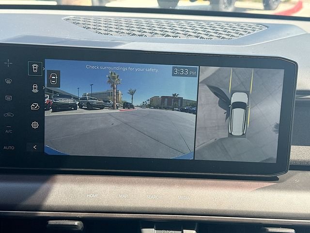 New 2026 Glacial White Kia Wind AWD image 14
