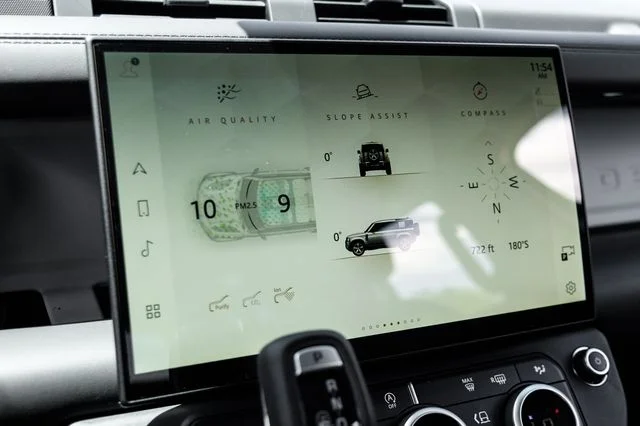 New 2026  Land Rover X-Dynamic SE image 35
