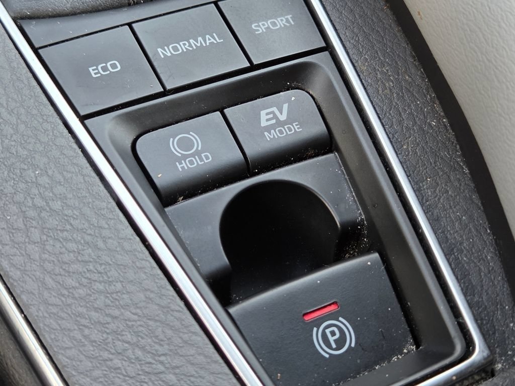 Used 2020 Celestial Silver Metallic Toyota Hybrid Limited image 17