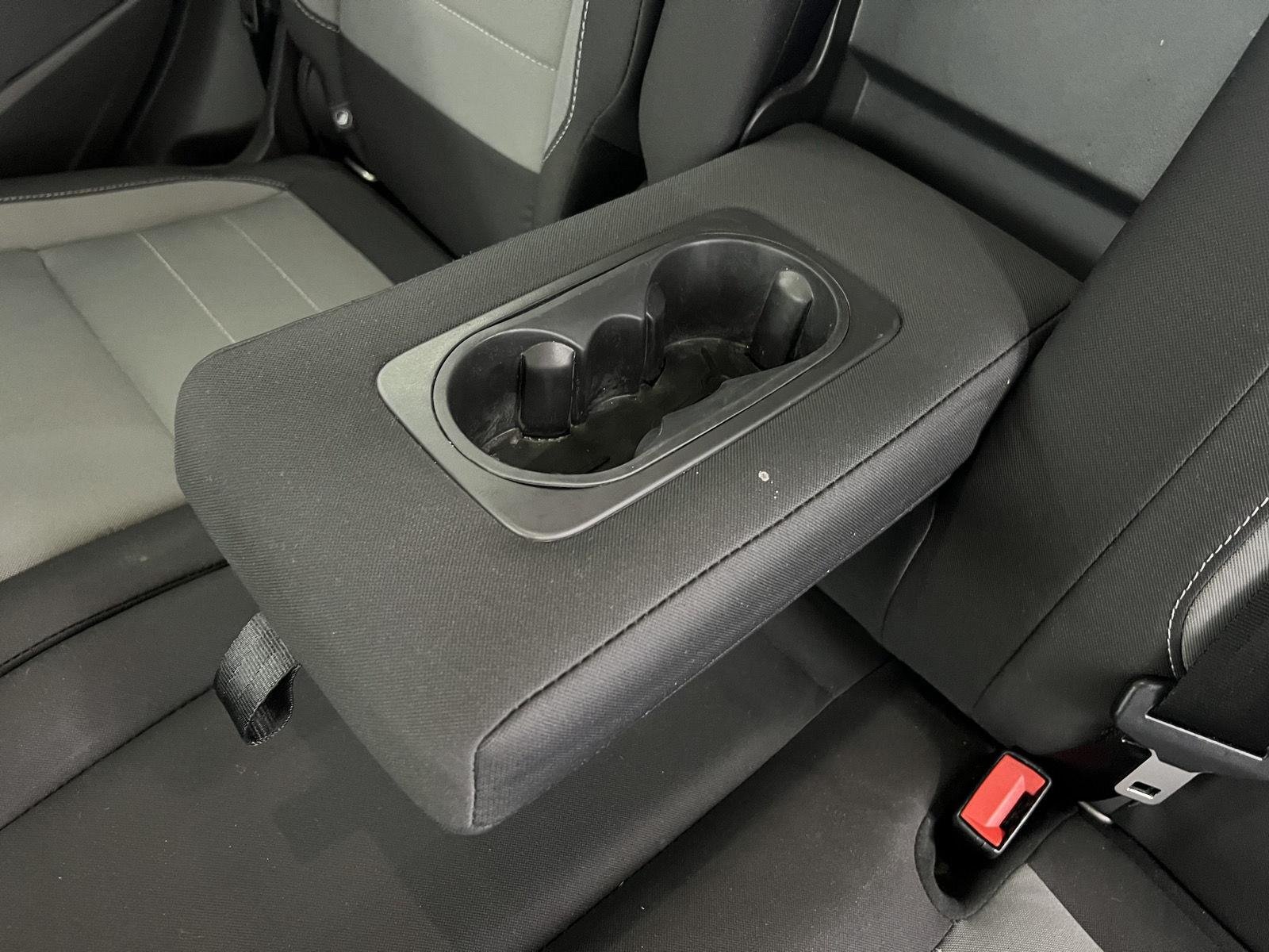 Used 2016 Shadow Black Ford SE image 25