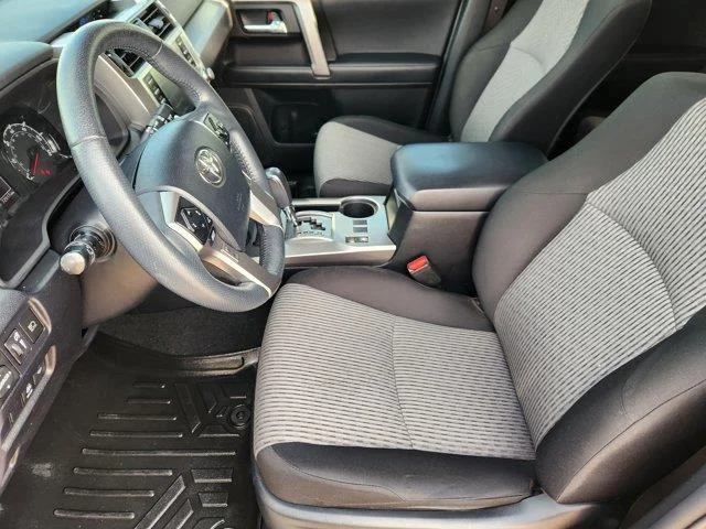 Used 2022 Gray Toyota SR5 4x2 image 13