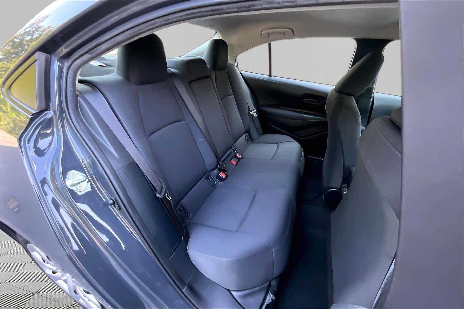 Used 2025 Underground Toyota LE image 20