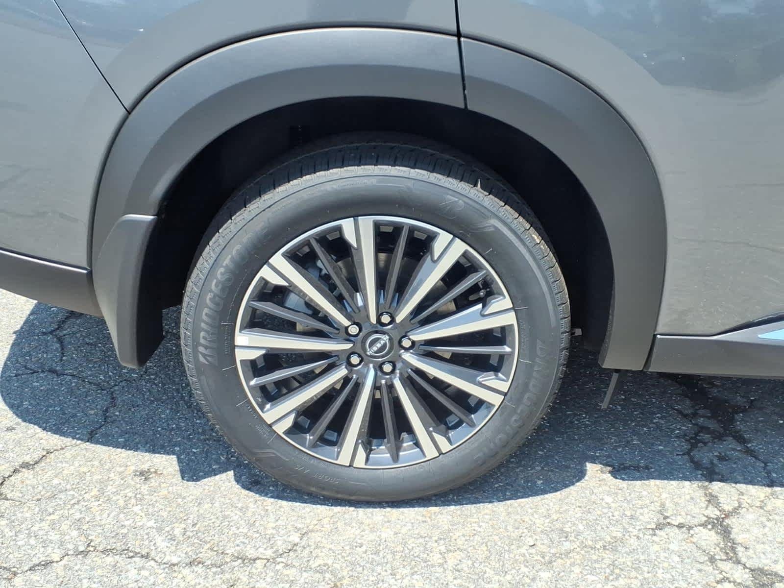 New 2026 Gun Metallic Nissan Platinum image 5