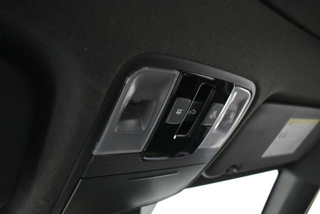 Used 2022 White Kia GT-Line image 45