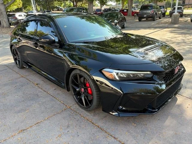 Used 2024 Black Honda  image 7