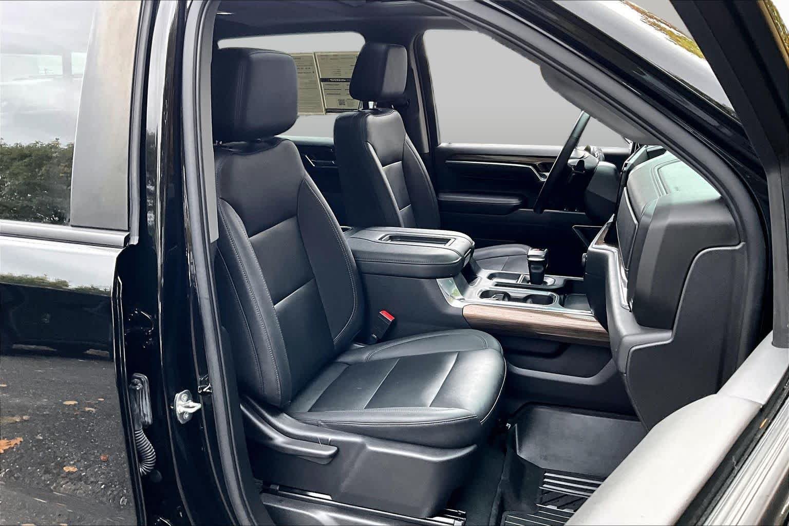 Used 2022 Black Chevrolet LT Trail Boss image 8