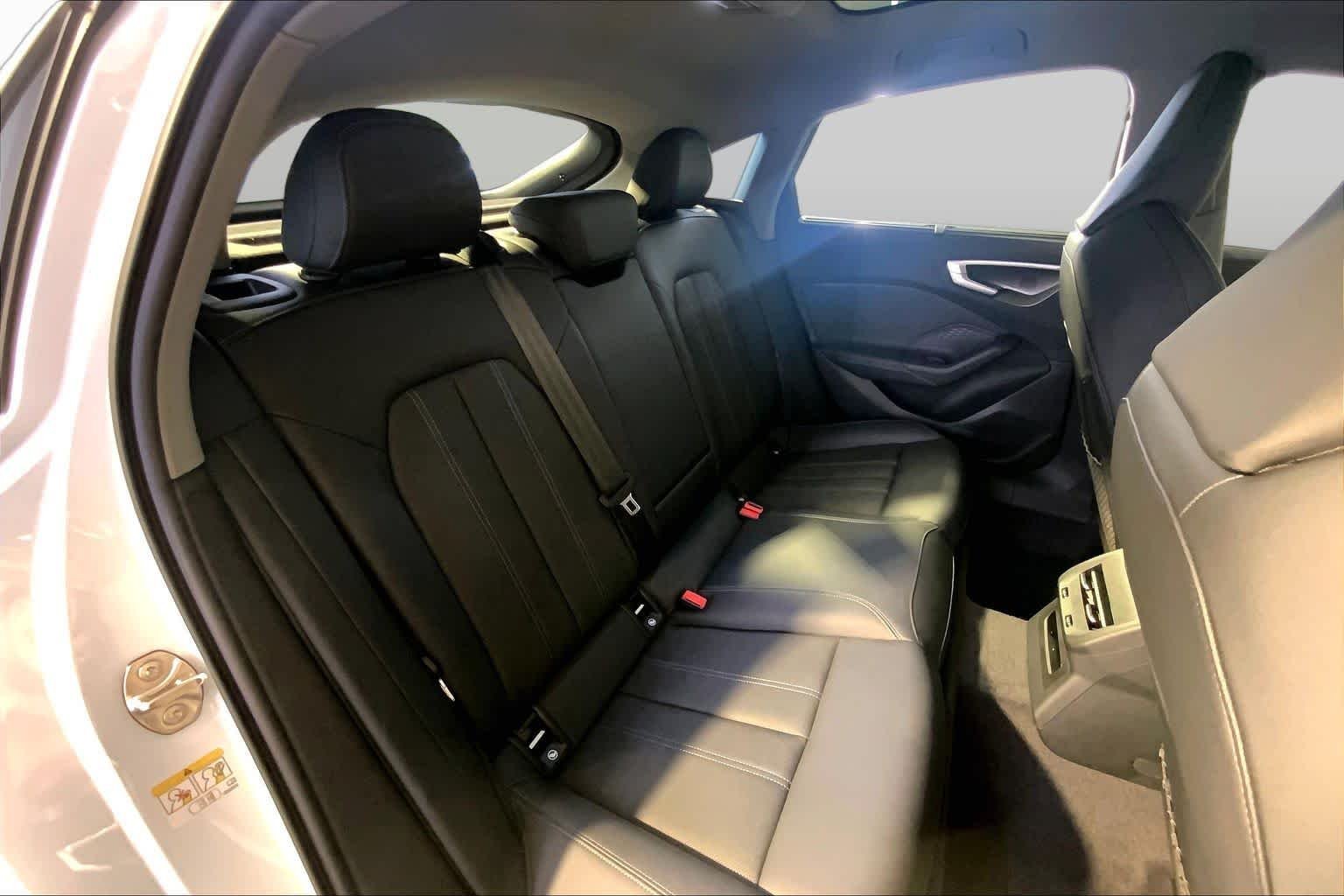 Used 2025 Glacier White Metallic Audi Premium Plus image 20