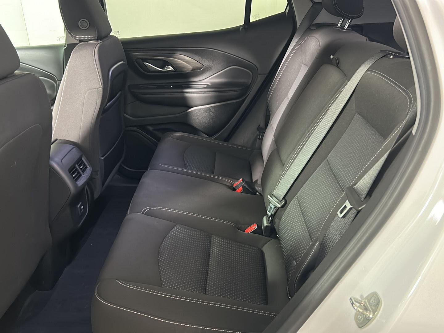 Used 2023 Summit White GMC SLE image 15