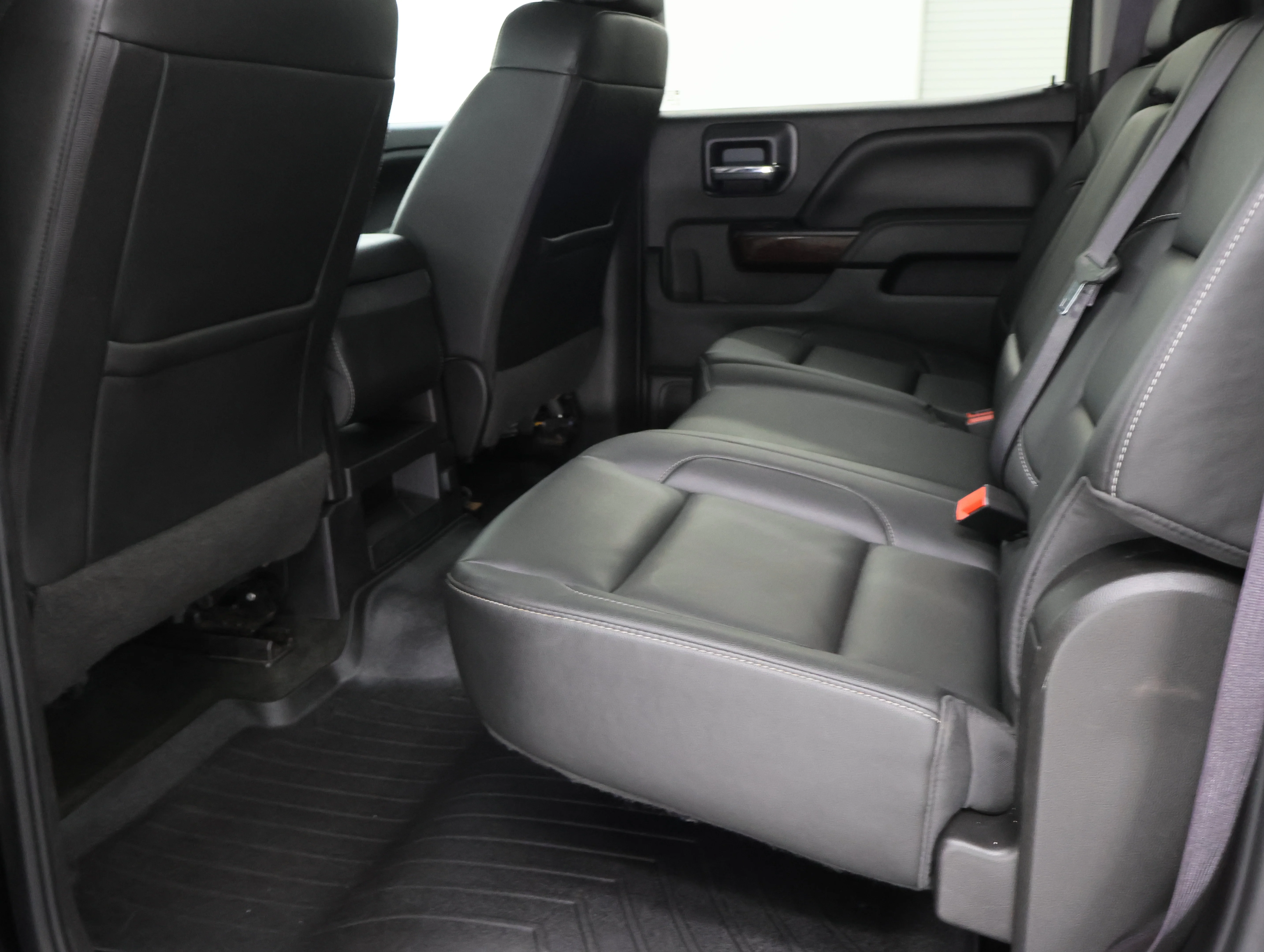 Used 2017 Onyx Black GMC SLT image 32