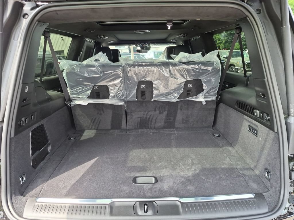 New 2026 High Gloss Black Jeep Summit Reserve image 25