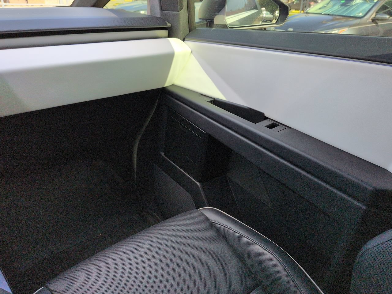 Used 2024 Stainless Steel Tesla Base image 17