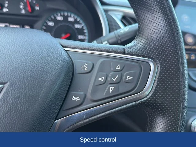 Used 2025 Gray Chevrolet LT image 23