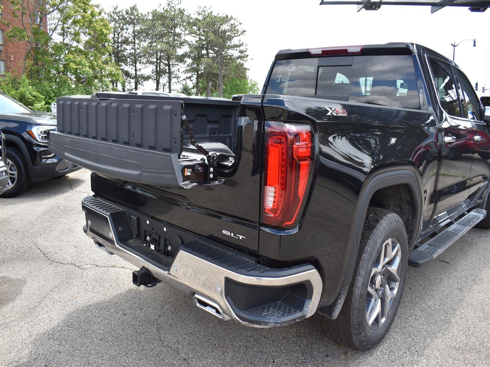 2026 GMC Sierra 1500 SLT - Photo 10